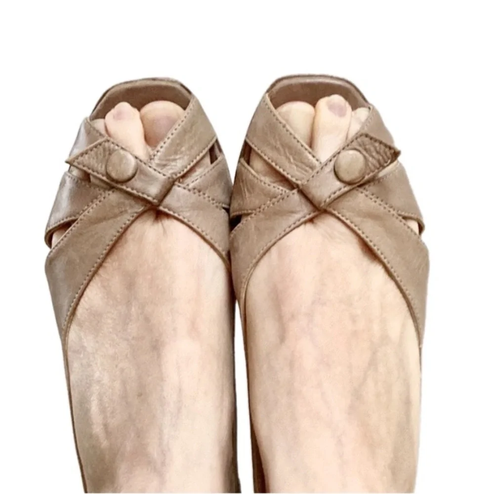 BRAZILIO platform heeled slingback Sandals - Picture 3 of 11